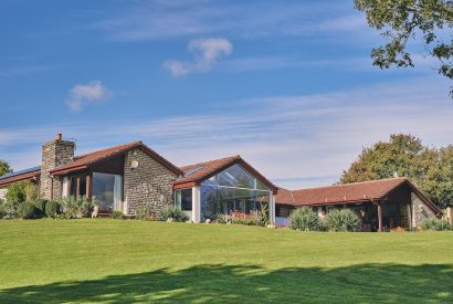 The exterior of Shepherd's Lakeview, Somerset