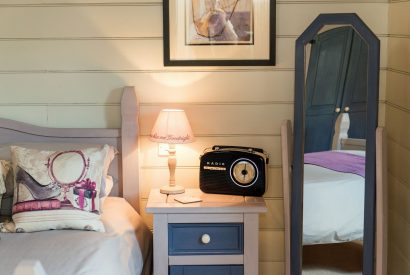 A bedroom at Wood Cottage, Worcestershire