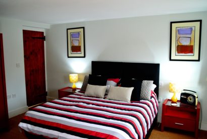 A bedroom at Wood Cottage, Worcestershire