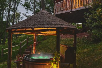 The hot tub at Nature's Nest, Malvern Hills