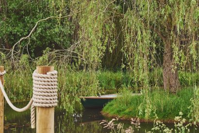 The gardens at Farmstay Retreat, Hampshire