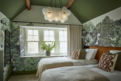 Twin bedroom at Copeland House, Lake District