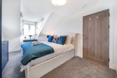 A king size bedroom at Azure Escape, Cornwall