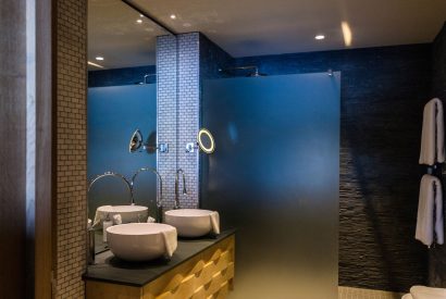 An en-suite shower room at Lake View Lodge, Lake District
