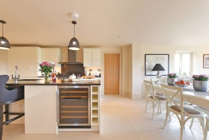 The kitchen and dining table at Horseshoe House, Peak District