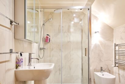 A bathroom at Orchard Cottage, Anglesey