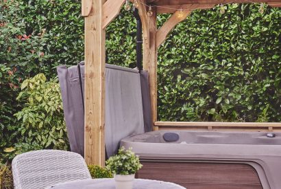The hot tub at The Couple's Retreat, Peak District