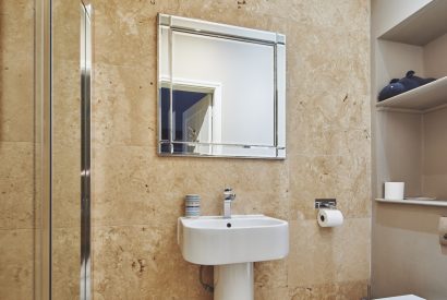 The bathroom at Buttermilk Barn, Peak District