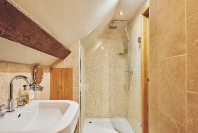 A bathroom at Woodpecker Loft, Peak District