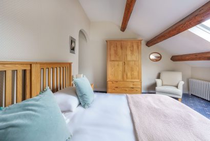 A bedroom at Plas Efailnewydd, Llyn Peninsula