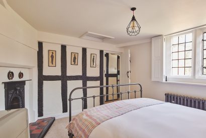 bedroom6 - Lakeside Cottage - Cheshire cottages