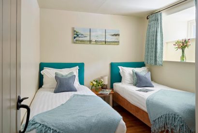 A bedroom at Dartington Cottage, Devon