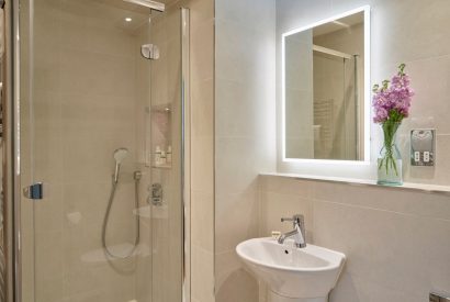 A bathroom at Fern House, Devon