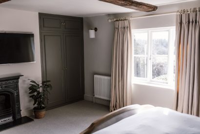 A double bedroom at The Farmstay, Hampshire