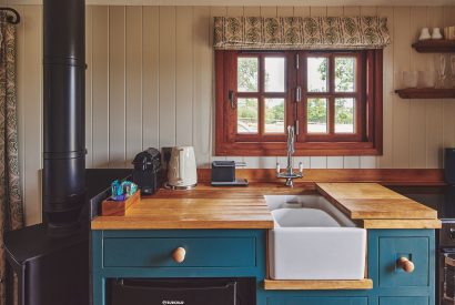 The kitchen at The Hangout Hut, Worcestershire 