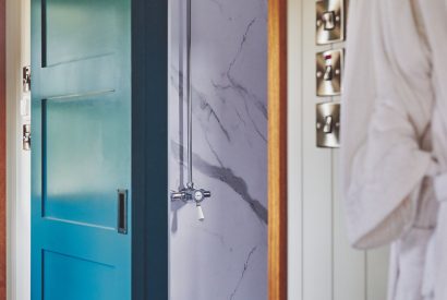 The shower in the WC at The Hangout Hut, Worcestershire 