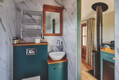 The WC at The Hangout Hut, Worcestershire 