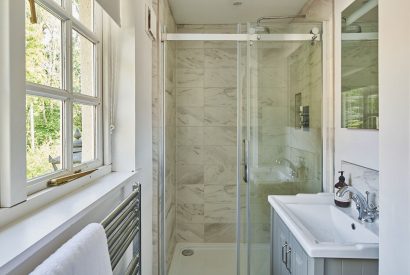 A bathroom at Roupel Estate, Devon