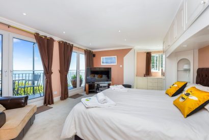A double bedroom at Seahaven, Devon
