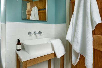 The bathroom at Haymaker Barn, Cotswolds