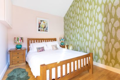 A double bedroom at Grindle Cottage, Devon