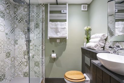 The bathroom at Blossom Cottage, Somerset