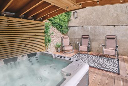 Hot tub at The Old Vicarage, Lake District