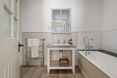 A bathroom at Little Haven, Gower