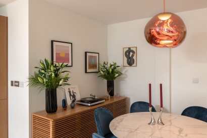 The dining area at Ocean Eyes, Devon