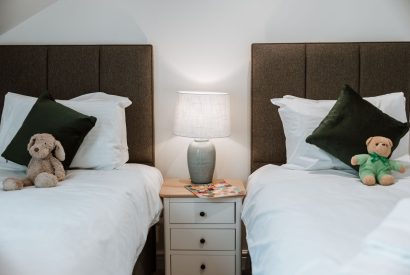 A twin bedroom at The Equestrians, Shropshire