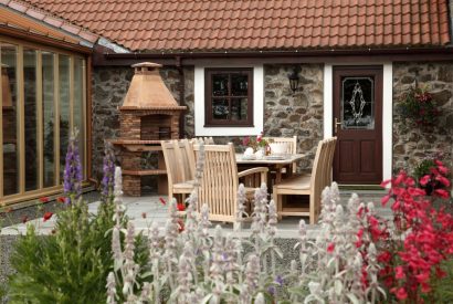 Outdoor dining at Stuart House, St Andrews