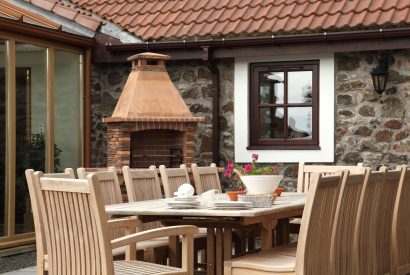 Outdoor dining at Stuart House, St Andrews