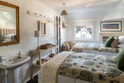 A twin bedroom at 40 Mill Street, Ludlow