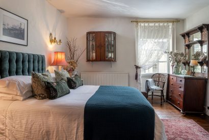 A super king size bedroom at 40 Mill Street, Ludlow