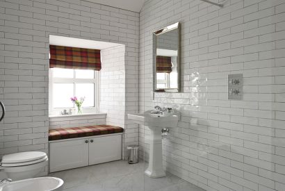 A bathroom at Fernbrae Farmhouse, Perthshire