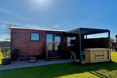 The exterior of Abberley Shepherd's Hut, Worcestershire