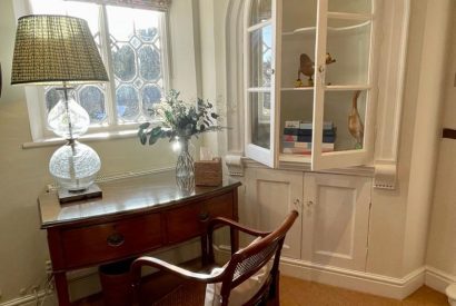 Desk space at Acacia Cottage, Hampshire