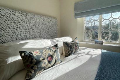 A double bedroom at Acacia Cottage, Hampshire