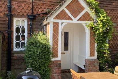 The outdoor space at Evergreen Cottage, Hampshire