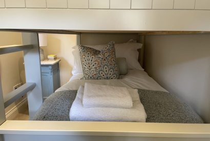 The bunk bedroom at Evergreen Cottage, Hampshire