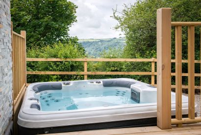 The hot tub at Bracken Barn, Devon
