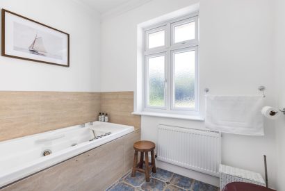 A bathroom at Merry Manor, Essex