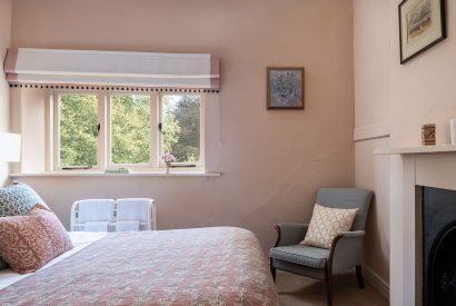 A king size bedroom at Wyvern House, Shropshire