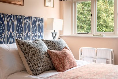 A king size bedroom at Wyvern House, Shropshire