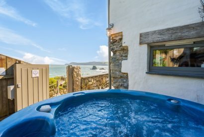 The hot tub at Lightkeepers Cottage, Cornwall