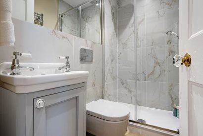 A bathroom at The Priory Gatehouses, Essex