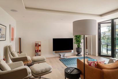 The living room at Ocean Eyes, Devon