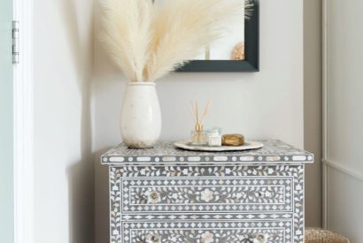 A bedroom at Driftwood House, Dorset