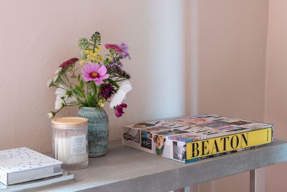 A king bedroom at Wyvern House, Shropshire