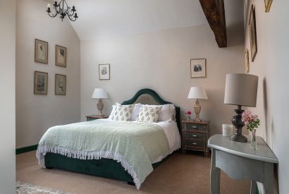 A double bedroom at Wyvern House, Shropshire
